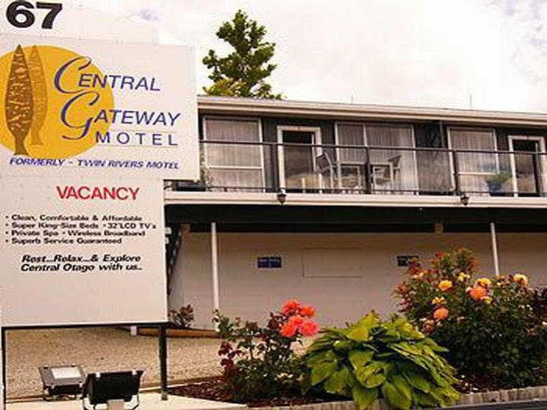 Central Gateway Motel Кромуел Екстериор снимка